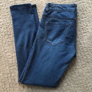 Forever 21 Skinny Jeans - Size 27